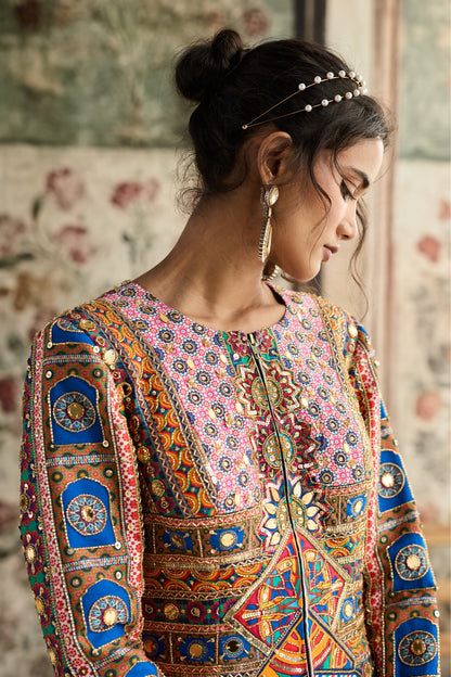 MULTI-COLOR  PRINT AND HIGHLIGHTED  JACKET SET