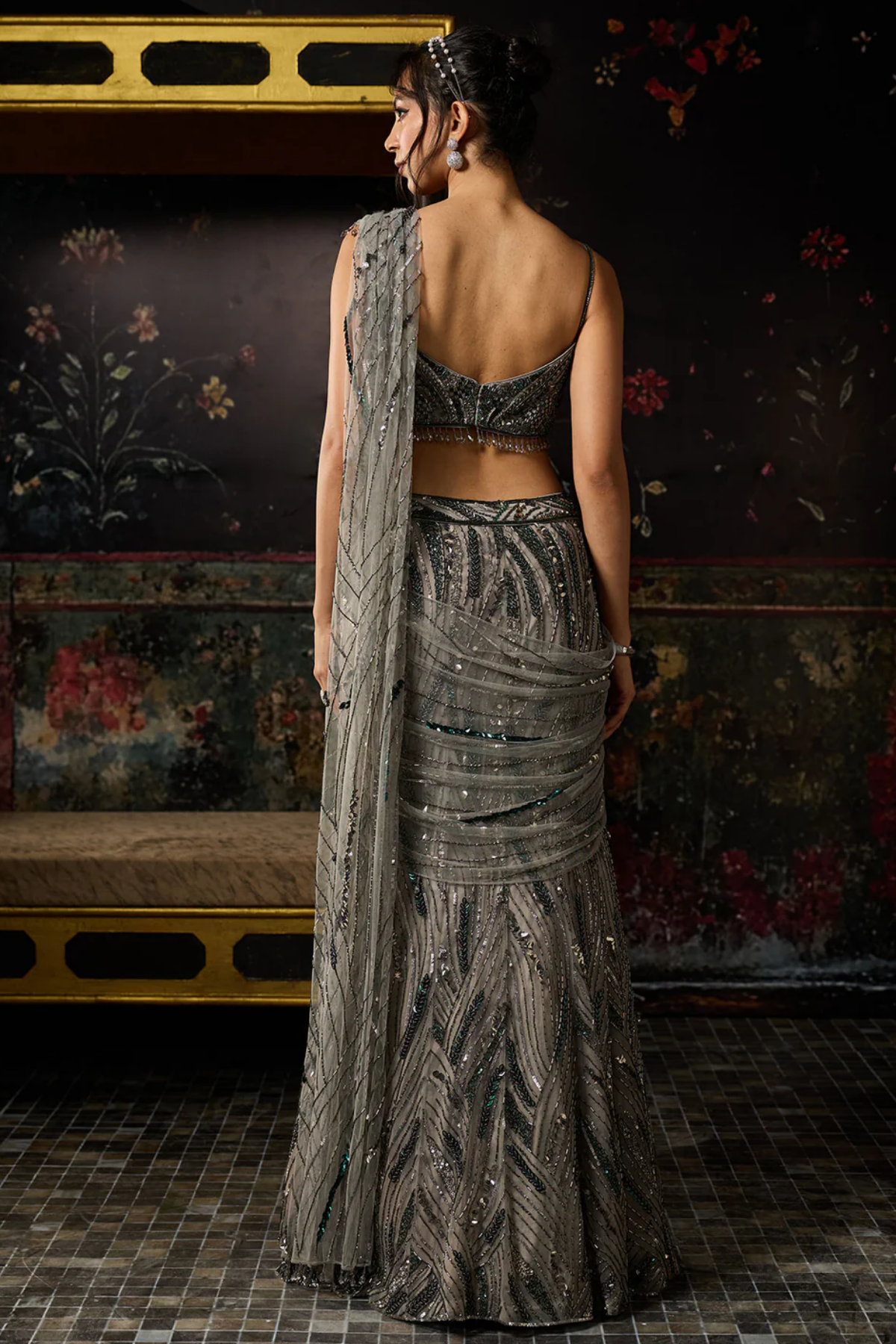 GREY EMBELLISHED MERMAID SKIRT SAREE SET