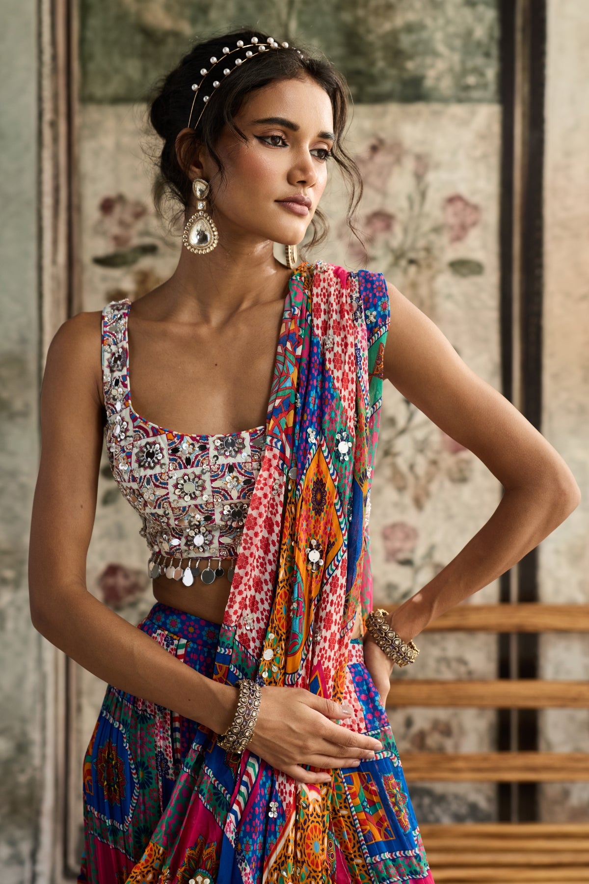MULTI-COLOR  PRINT AND HIGHLIGHTED SQUARE NECK BLOUSE WITH TIERED SKIRT SAREE SET