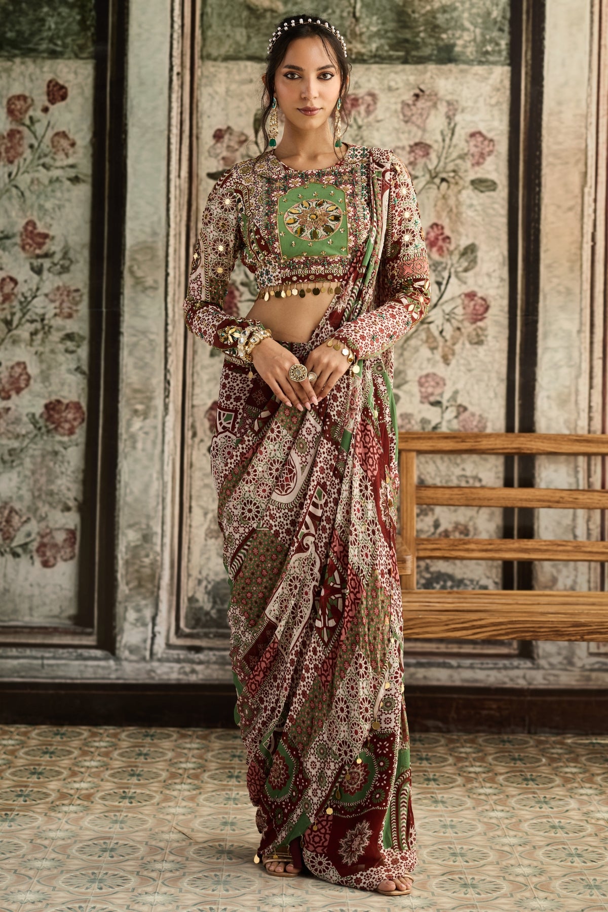 SAGE-MAROON PRINT AND HIGHLIGHTED  SLIT SKIRT SAREE SET