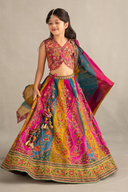 RAVIKA