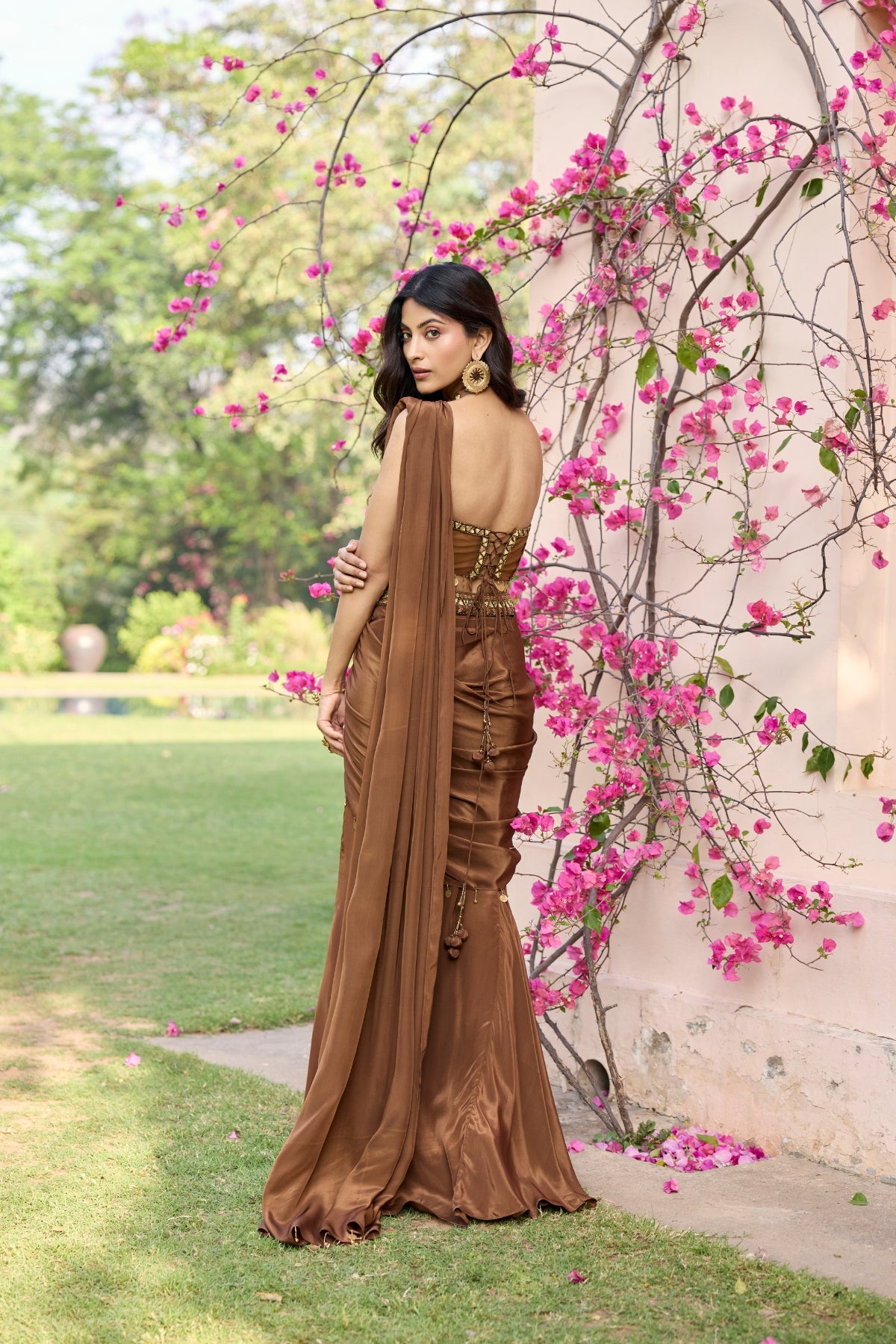 MOCHA BROWN TASSELED SLIT SAREE SET