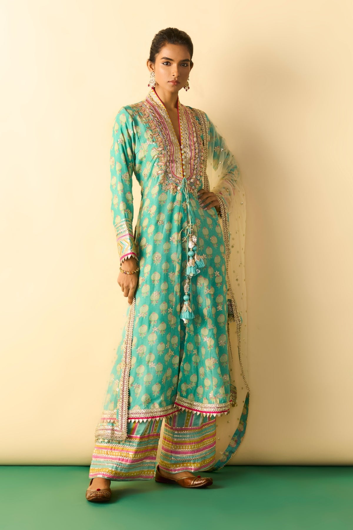 Binita Pallazo Set