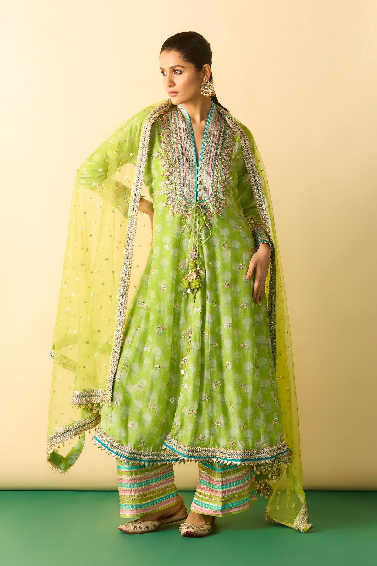 Binita Pallazo Set