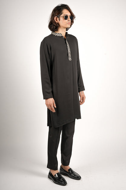Nirvan Kurta Set