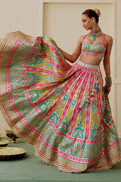 Zamaana Lehenga Set