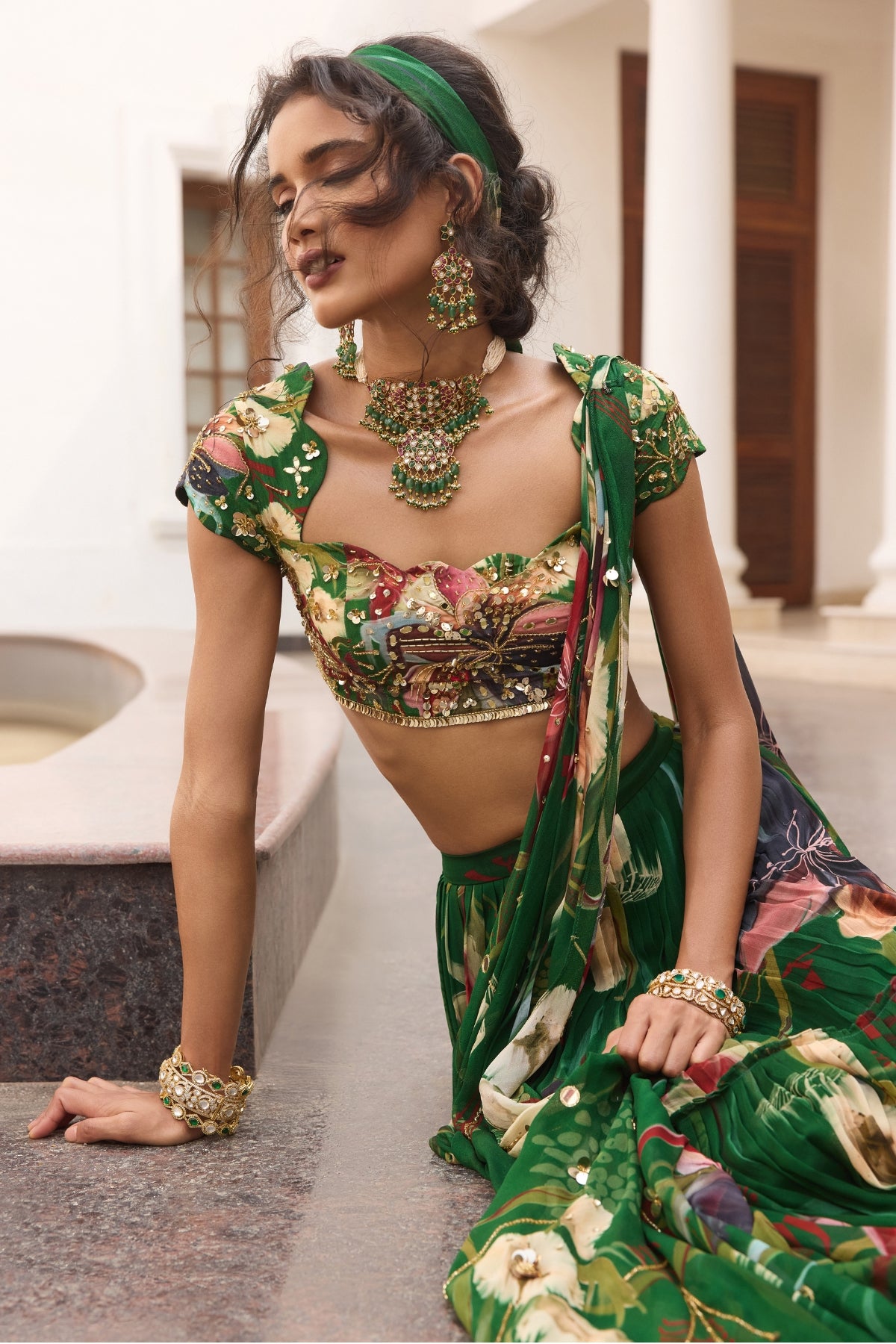 GREEN FLORAL PRINT AND HIGHLIGHTED SKIRT SAREE SET