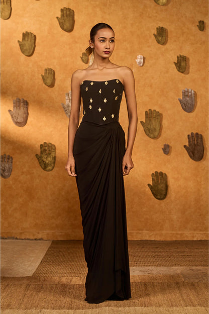 Black Heartbeat Draped Cape Set
