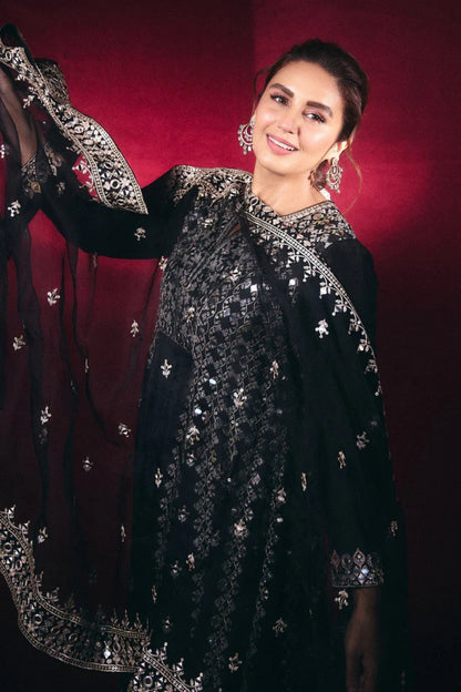 Huma Qureshi in Amiha AG Set