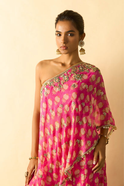 Chhavi One Shoulder Set