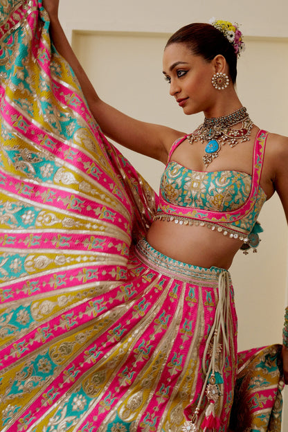 Zamaana Lehenga Set