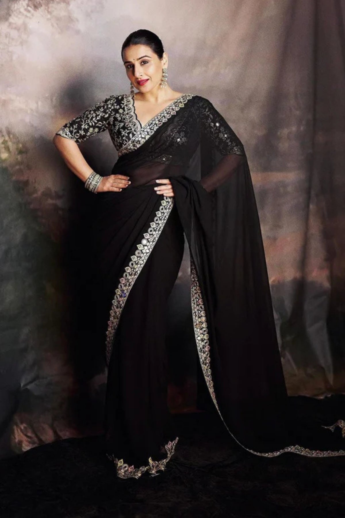 Vidya Balan in Meili Saree Set