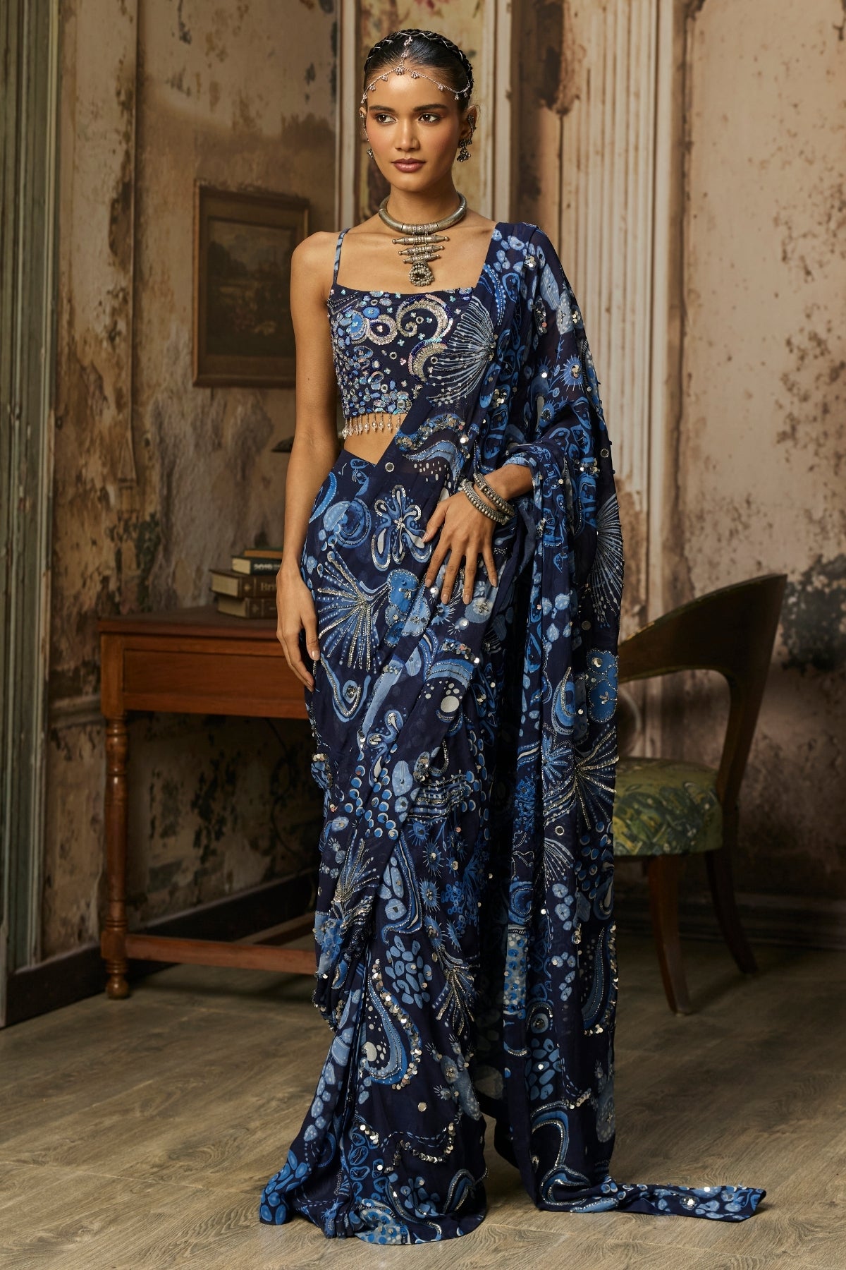 NAVY BLUE PRINTED AND HIGHLIGHTED CLASSIC SAREE SET
