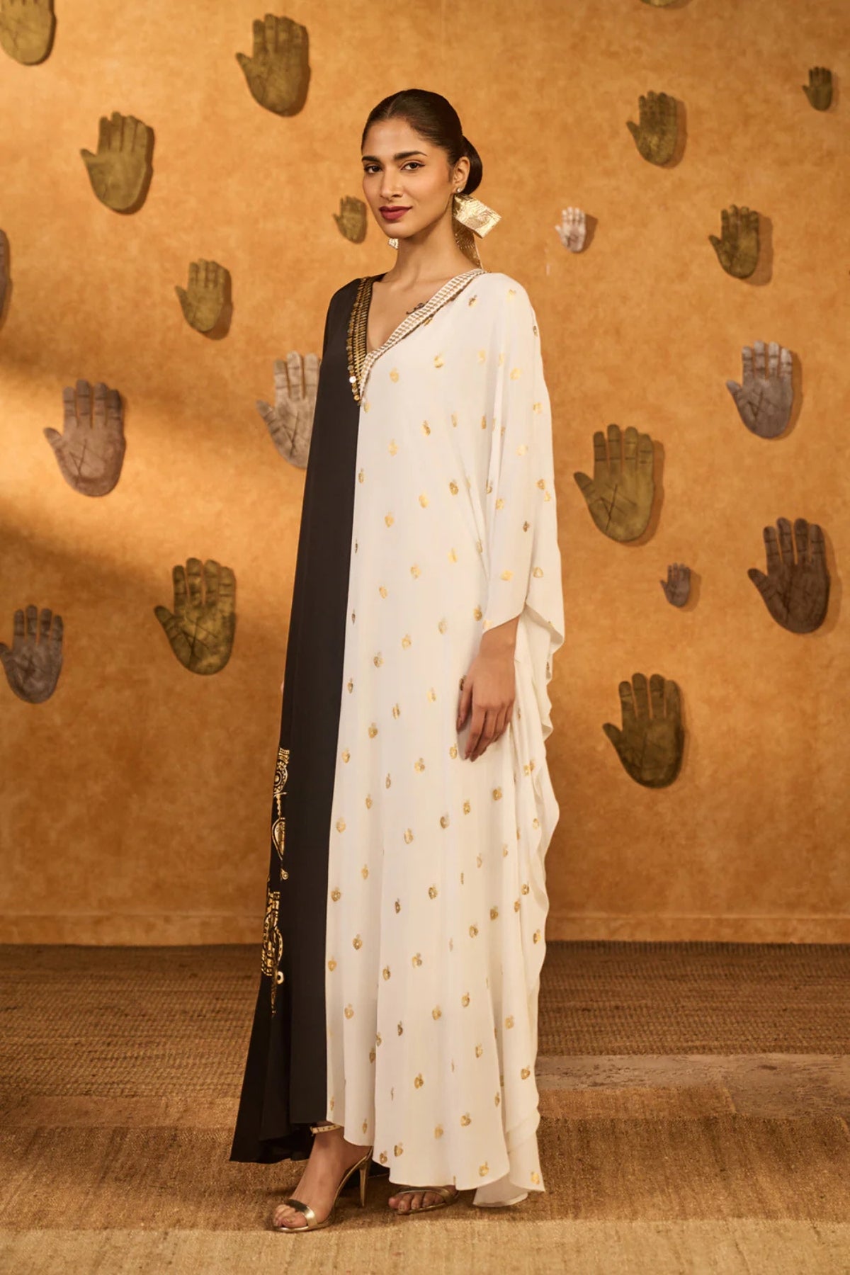Black And White Heartbeat Kaftan