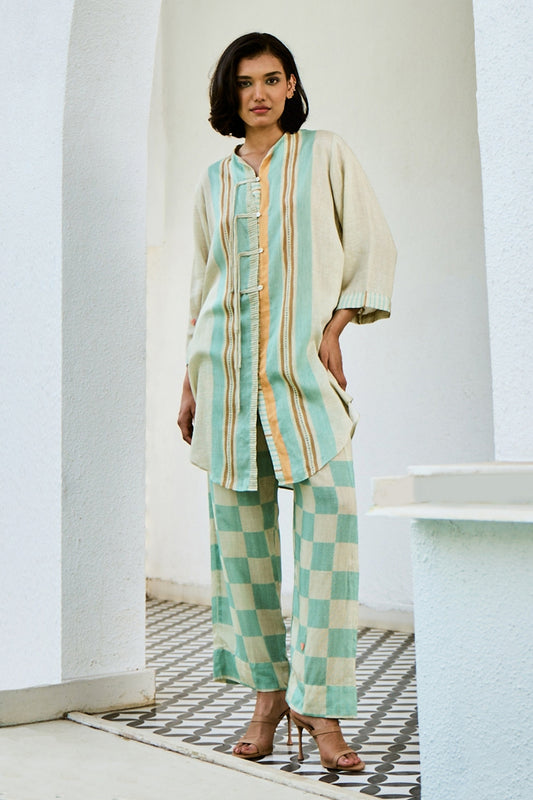 Off white Linen Kurta Set With Checked Pants