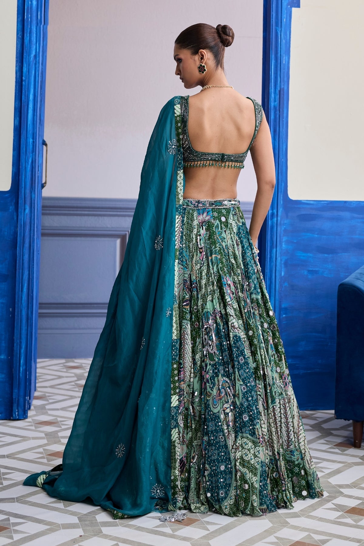 GREEN WAVE EMBROIDERED BLOUSE WITH PRINT HIGHLIGHTS & SOLID DUPATTA SET