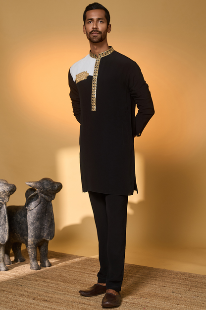 Black & White Turtle Tale Kurta Set