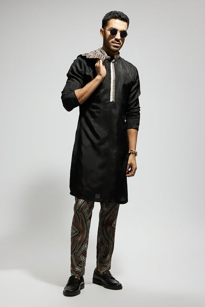 Black Solid Kurta With Zentangle Printed Pants