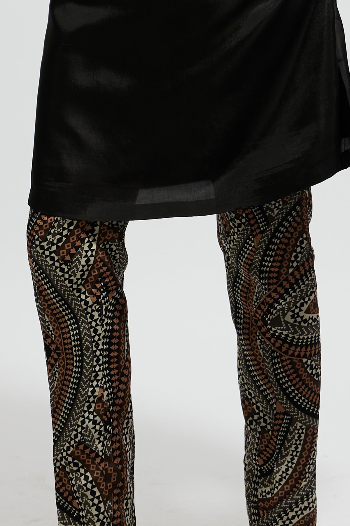 Black Solid Kurta With Zentangle Printed Pants