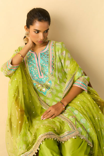 Anvi Farshi Set