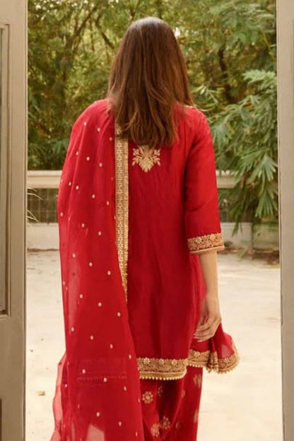 Daina Penty in Misha Farshi Set