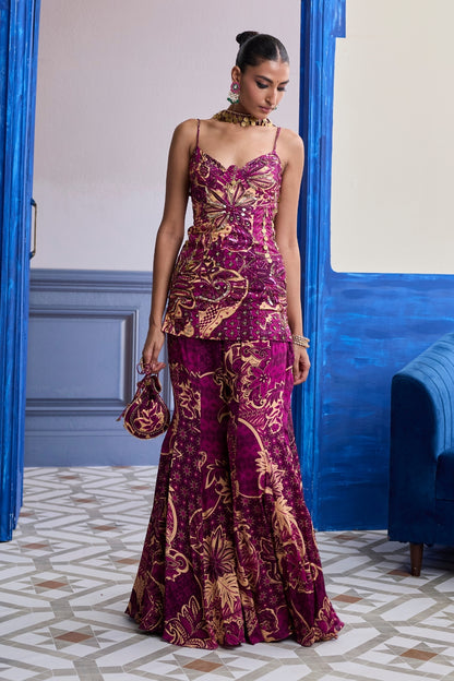 MAGENTA FLORAL STRUCTURED KURTI WITH BELL BOTTOM PANTS & CHOKER DUPATTA SET