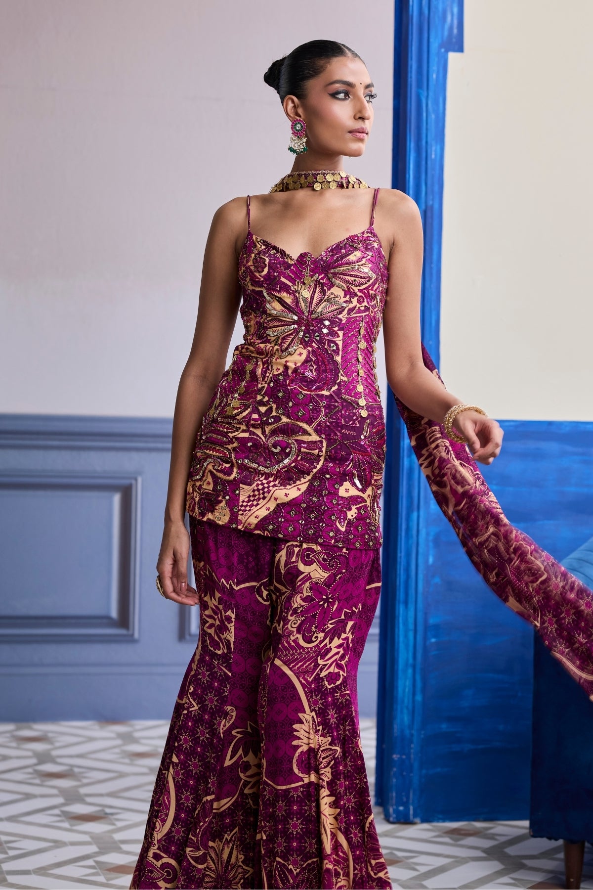 MAGENTA FLORAL STRUCTURED KURTI WITH BELL BOTTOM PANTS & CHOKER DUPATTA SET