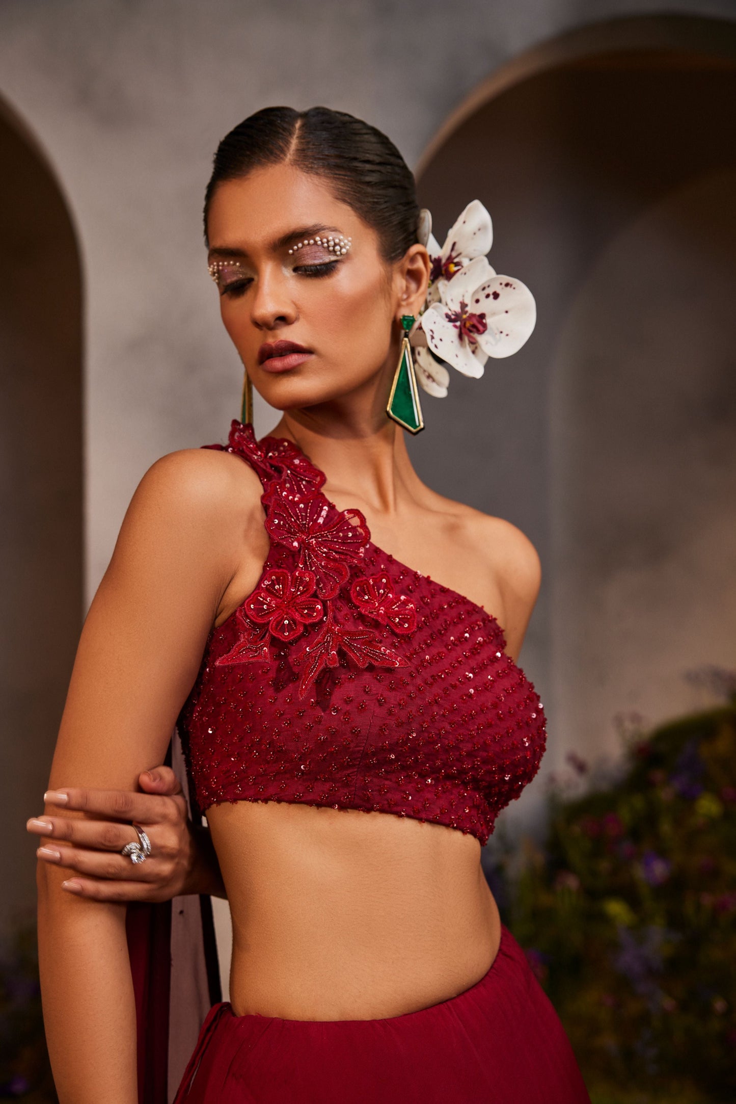 LYLA - ONE SHOULDERS