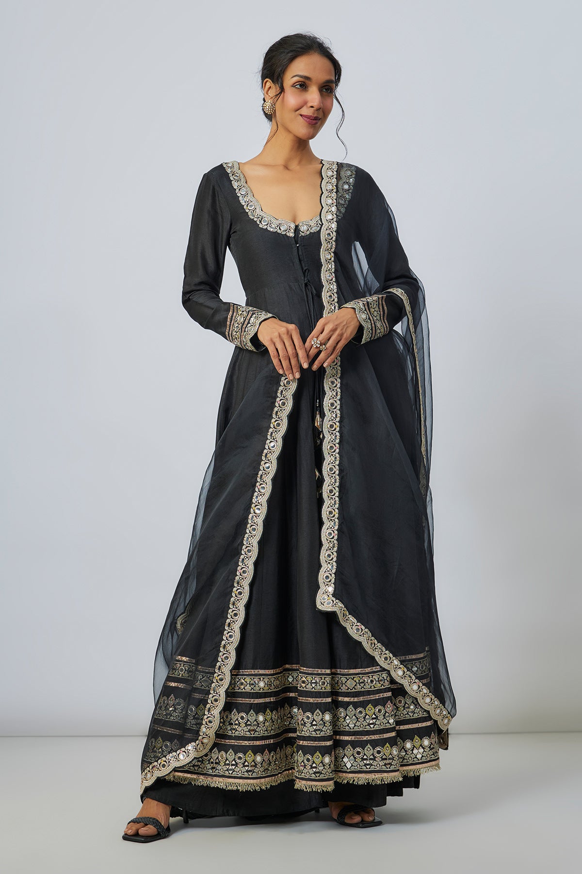 Palak Tiwari in Srivani AG Set