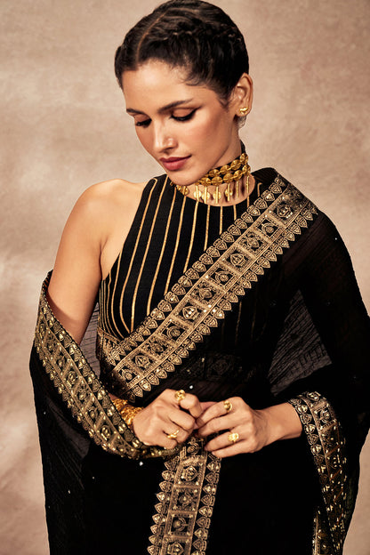 Black Potters Touch Crushed Saree