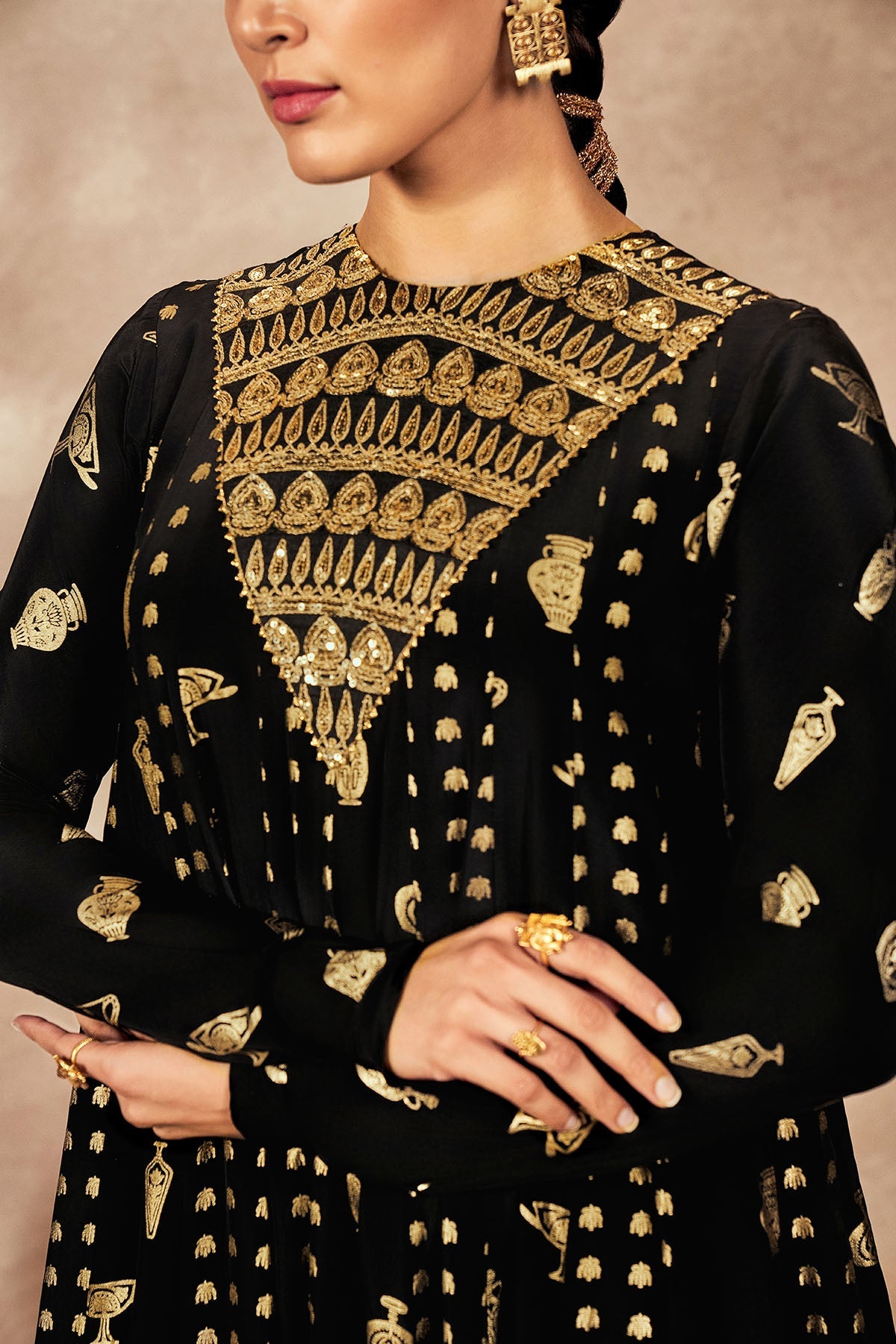 Neena Gupta In Black Gold Potters Touch Anarkali Set