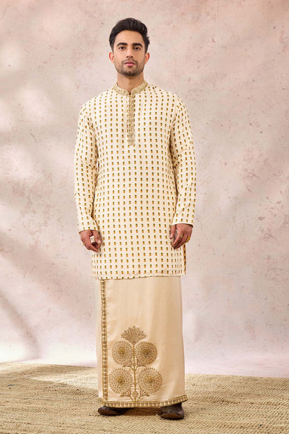 THE KALAKAND VESHTI SET