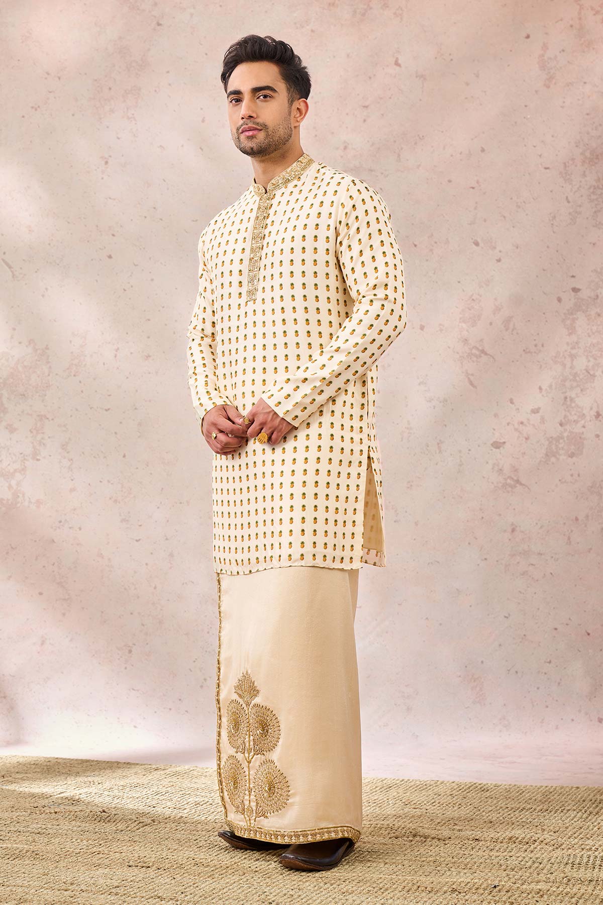 THE KALAKAND VESHTI SET