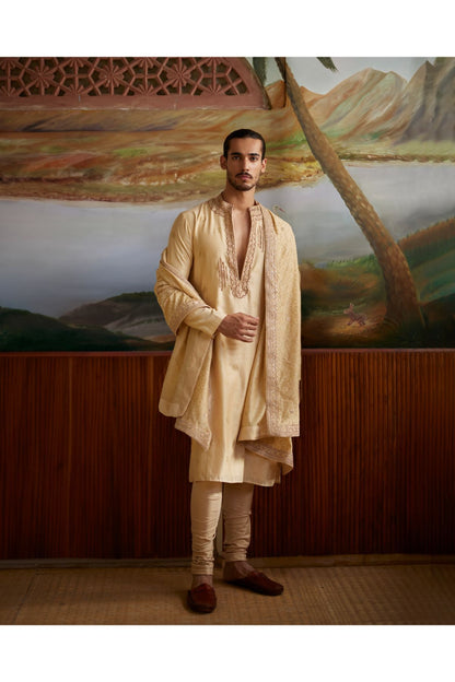 Buttercup Kurta With Dushala & Churidar