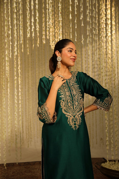 Amayra - Emerald Green Short Kurta with Dhoti
