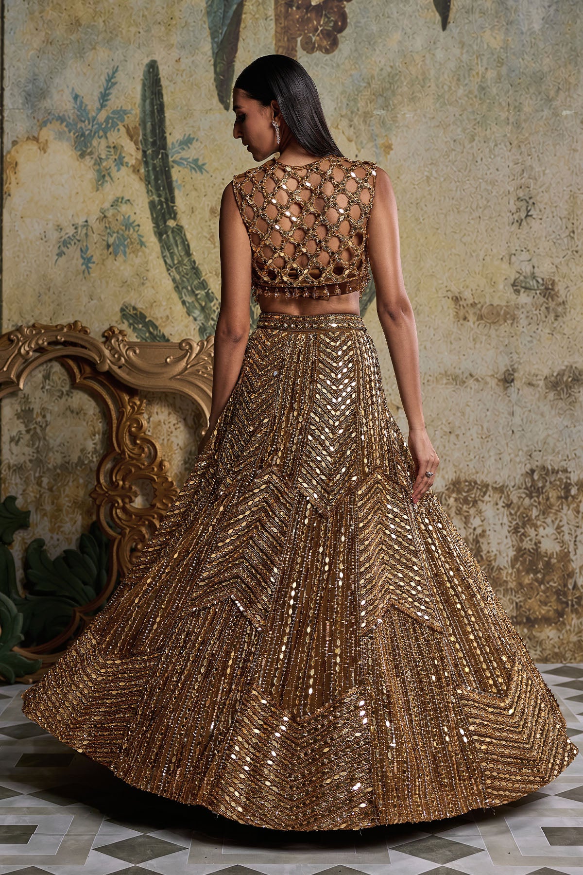 ANTIQUE GOLD EMBELLISHED LEHENGA SET