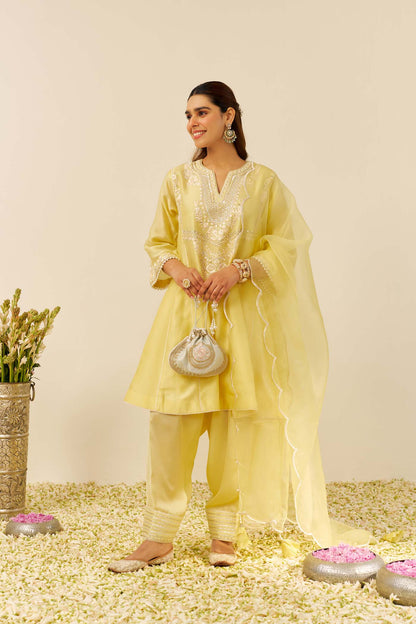 AIZA - SHORT CHAUGA WITH SALWAR