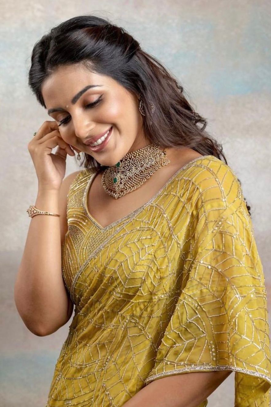 Samyuktha Nair in Esrat