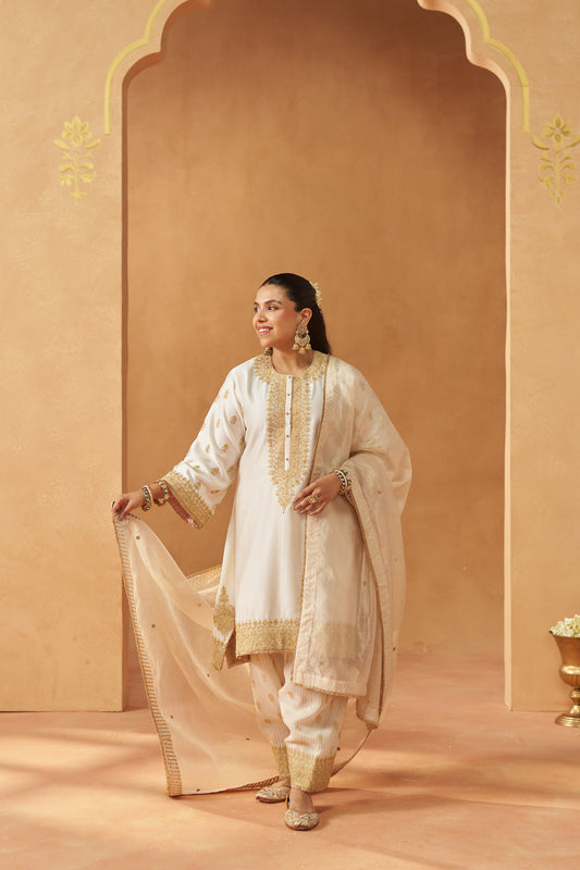 Zeenal - Daisy Ivory Short A-Line Kaftan with Salwar & Dupatta