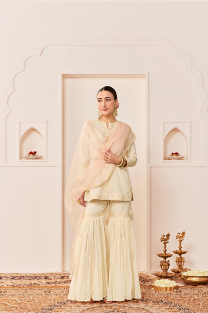 YASNEEN -DAISY IVORY SHORT KURTA WITH GARARA AND DUPATTA